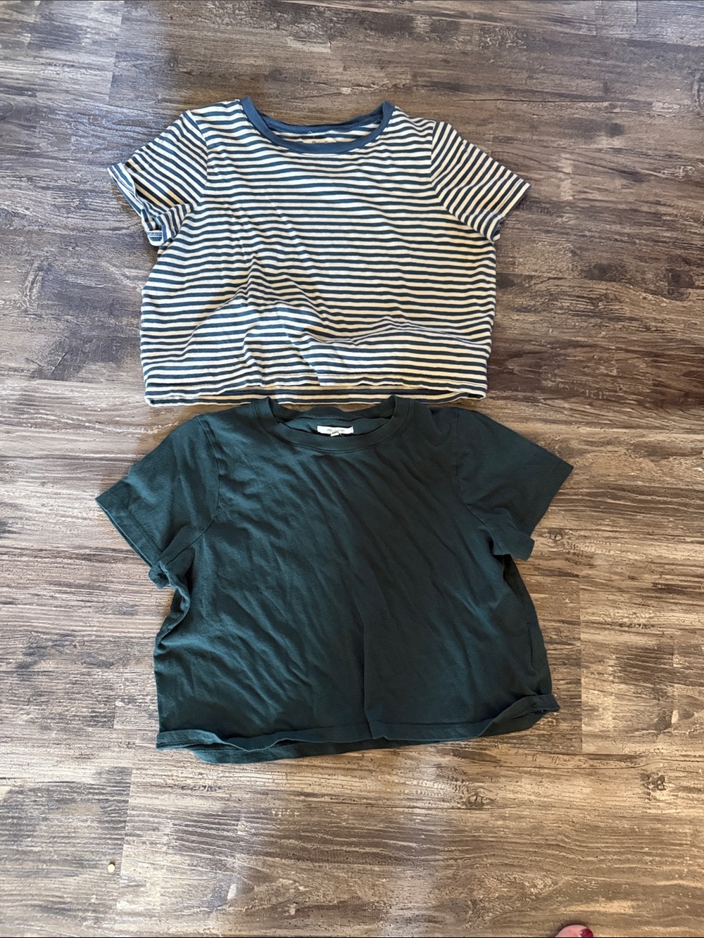 Madewell Womens Short Sleeve Tee Set - Navy Stripes & Dark Green cropped